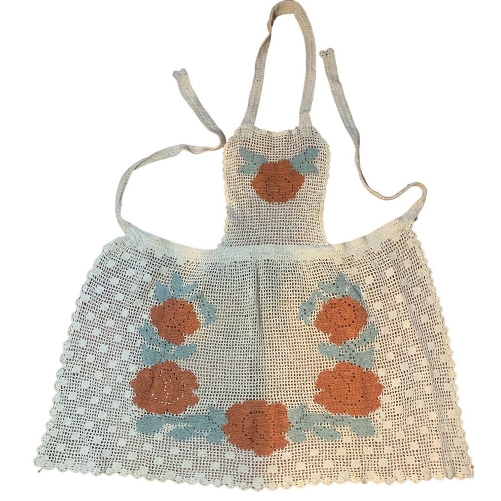 Vintage Handcrafted Crochet Floral Apron Roses Cream/Orange/Green Kitchen Decor